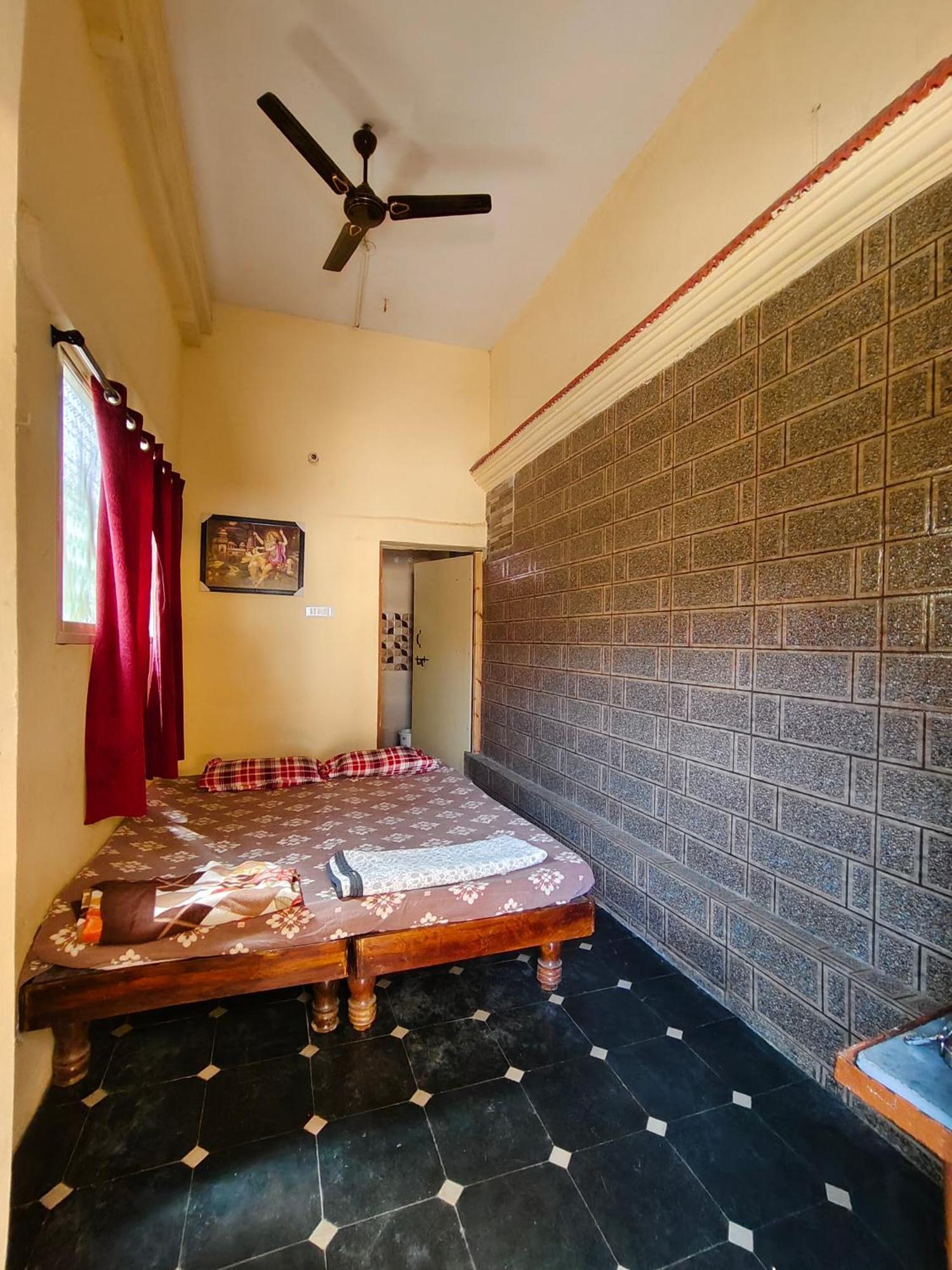 Magic Rock Villa Hospet Esterno foto